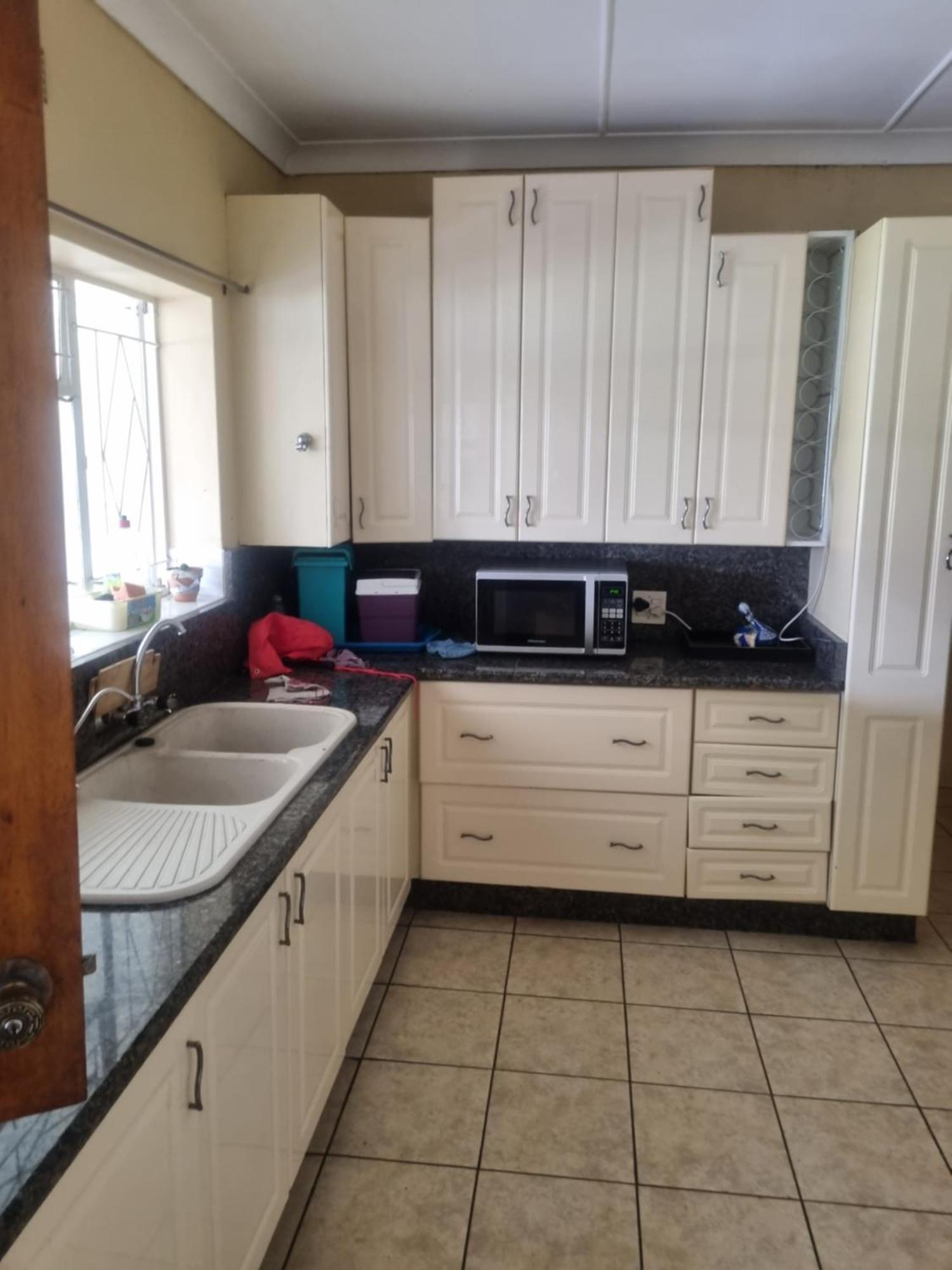 Jazreel B&B Vanderbijlpark Chambre photo